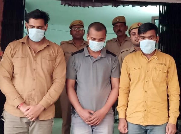 Three arrested including two solvers on the second day of PET