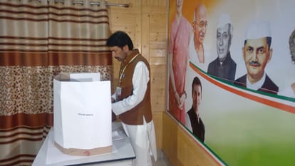 Voting for the post of Congress President election today Congress leaders in Jammu voted