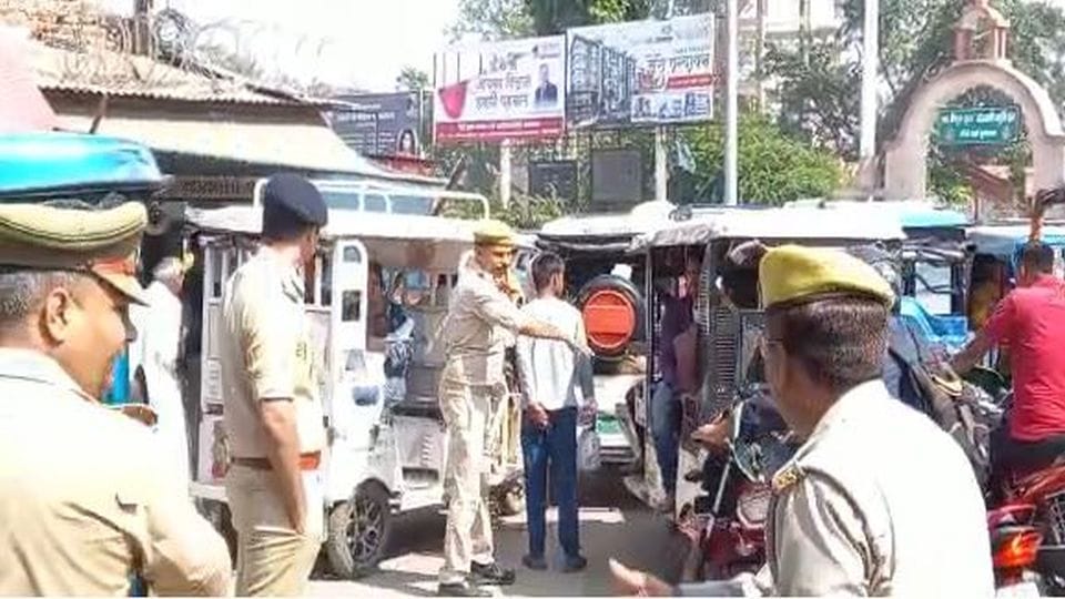 Mathura SSP Abhishek Yadav got stuck in traffic jam in Vrindavan