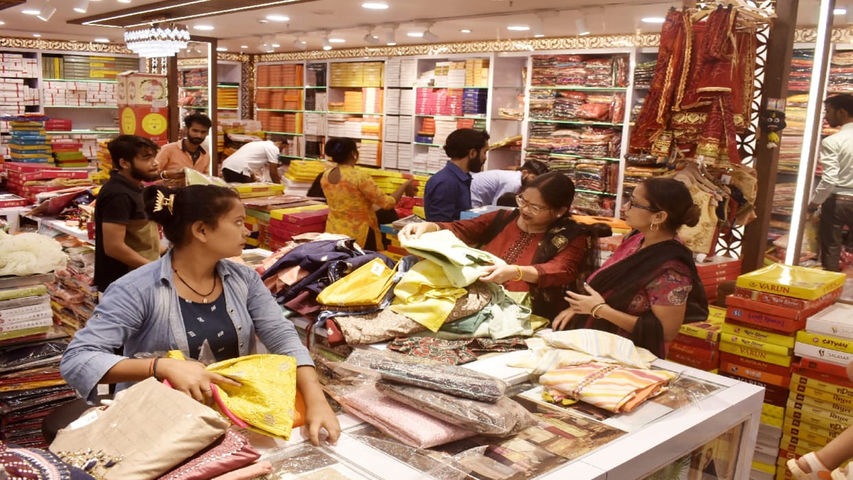 Shopping in Pushya Nakshatra will bring happiness in house