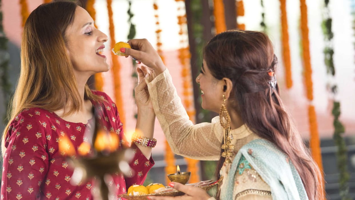 Diwali 2022, How to Control Weight in Festive Season tips to follow this deepawali to stay healthy
