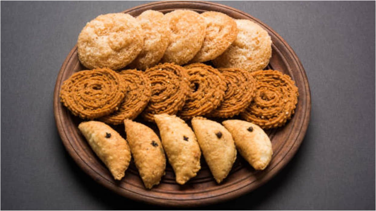 Diwali 2022: Keep your diet balanced and joyful in the festival