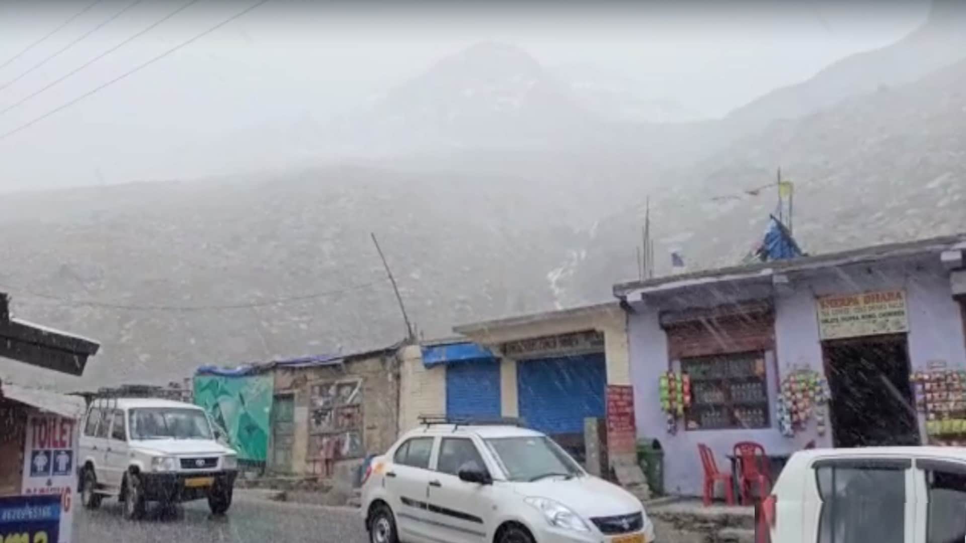 Himachal Weather update, hailstorm in Chandra valley, light snowfall on high peaks