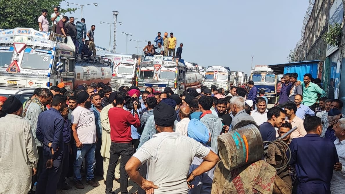 jammu Petrol tanker drivers upset over traffic chaos went on strike