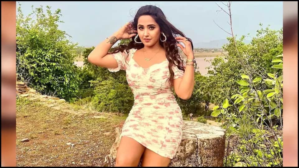 Bhojpuri actress aamrapali dubey monalisa and akshara singh belong this caste know full details