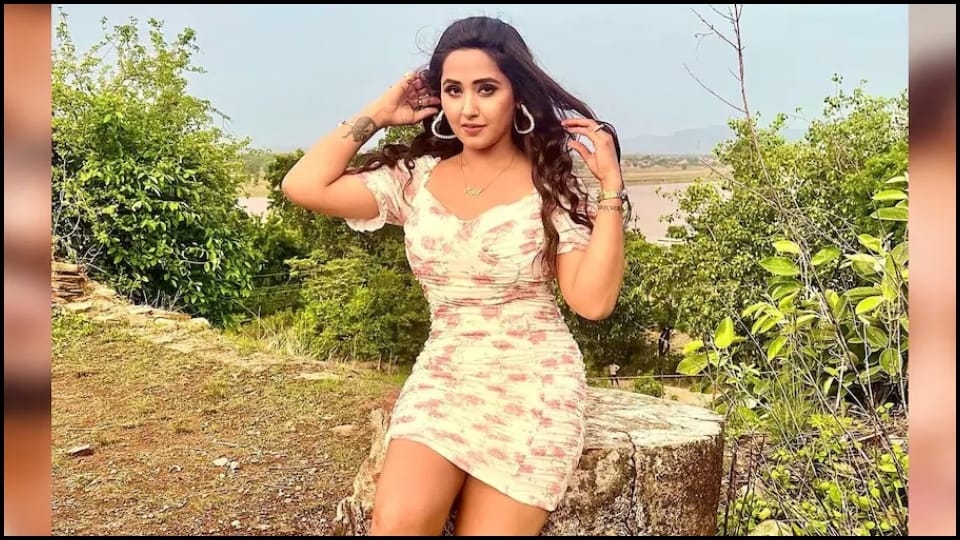 Bhojpuri actress aamrapali dubey monalisa and akshara singh belong this caste know full details