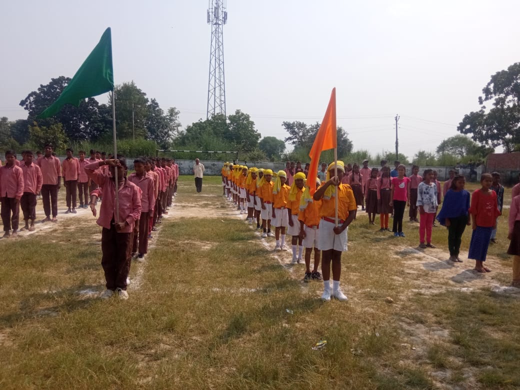 Saraswati Shishu Mandir Ratanpura hoisted the flag