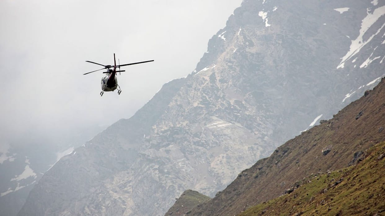 Kedarnath Heli Service 51 thousand Rupees Fraud from Pilgrims of Delhi in name of ticket booking