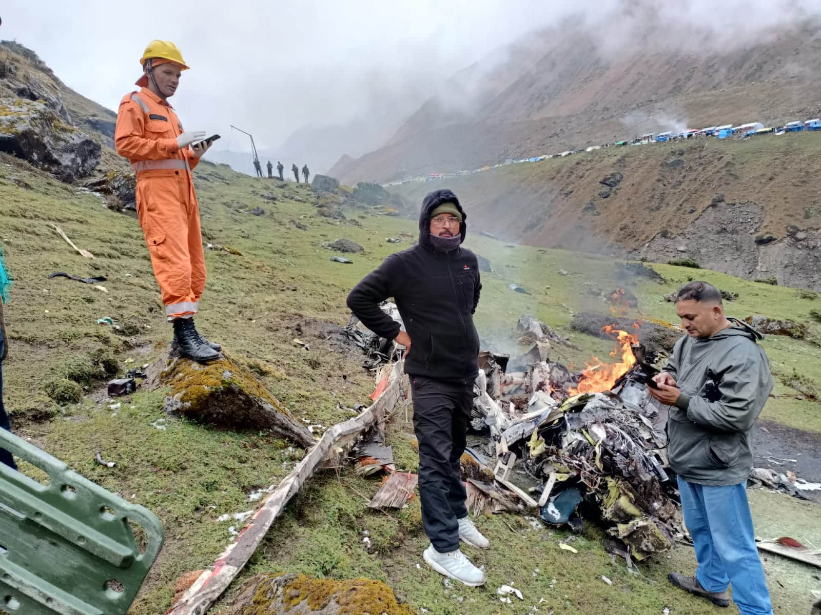 Helicopter Crash: Cousin sister visit kedarnath on birthday and died Emotional Story