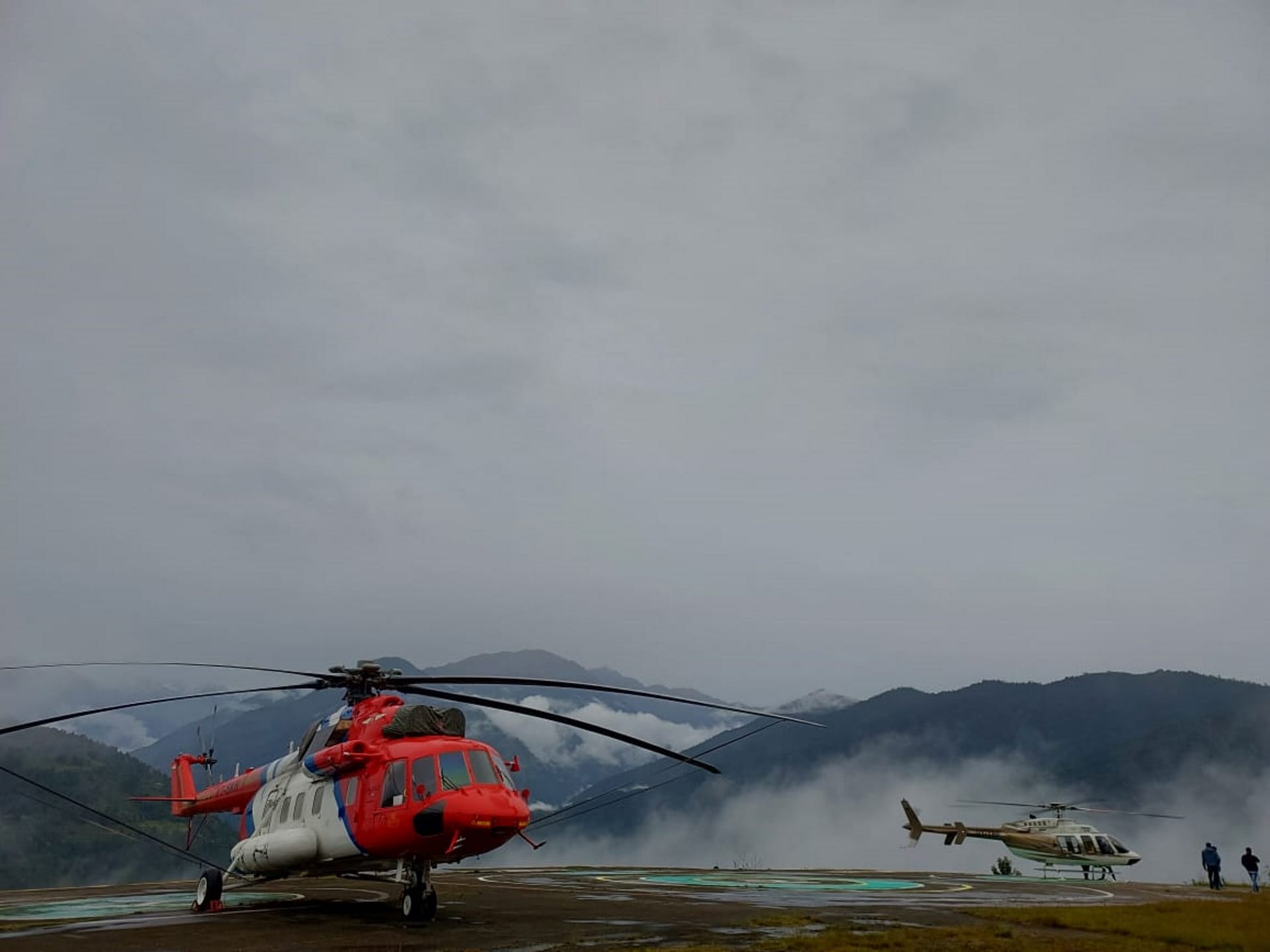 Kedarnath dham: Pilgrims in fear after Helicopter Crash and silence on helipad