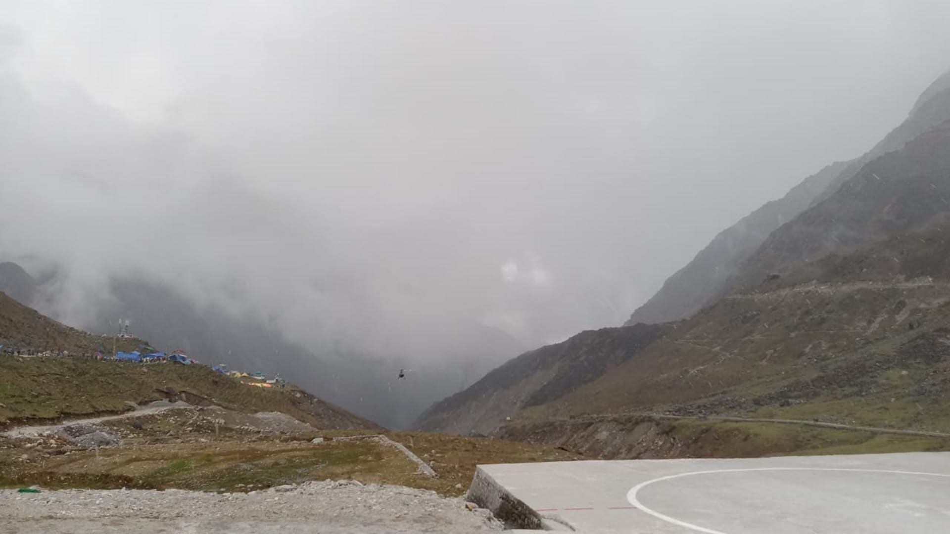 Kedarnath dham: Pilgrims in fear after Helicopter Crash and silence on helipad