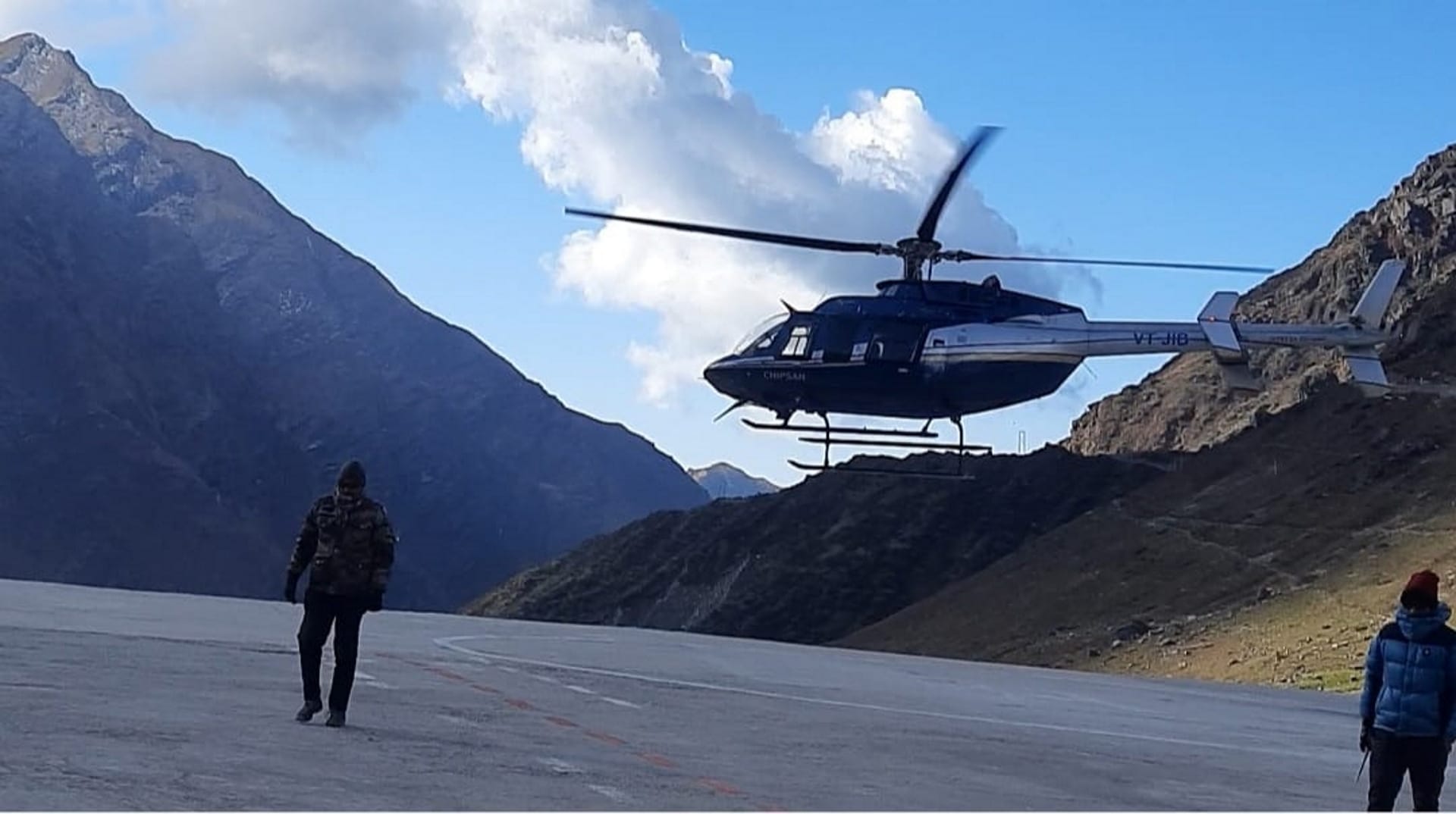 Helicopter Crash in kedarnath 1 lakh 41 thousand 600 passengers have reached Kedarnath by helicopter