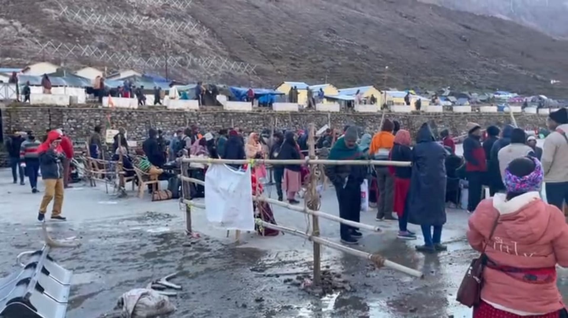 Kedarnath helicopter crash: Body of pilot killed in accident found Uttarakhand news in hindi