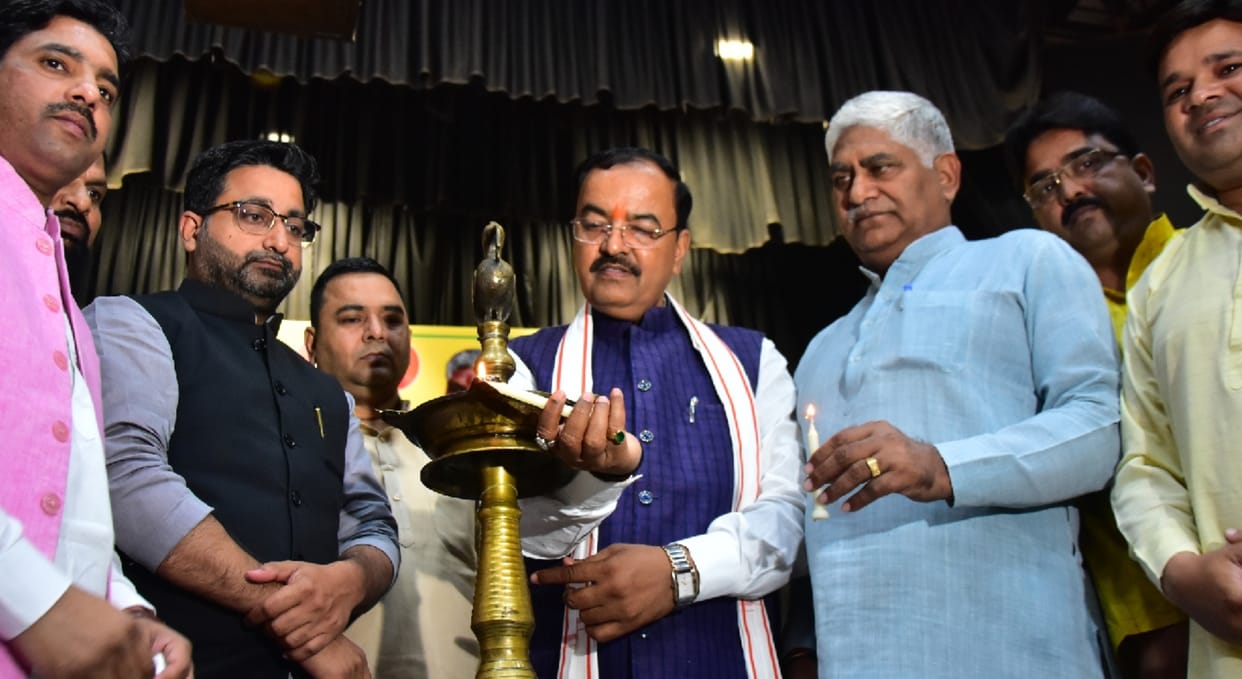 Lucknow News : The Deputy Chief Minister said, Pasmanda society is not interested in the grace of SP, BSP and