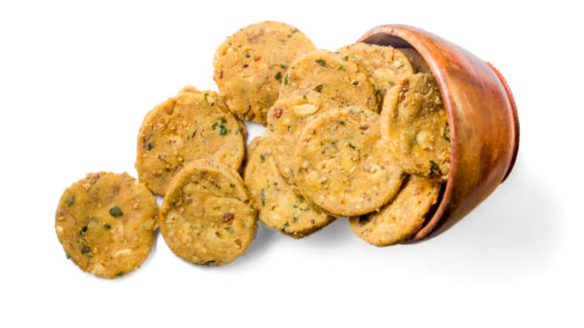 How to Make South Indian Dish Nippattu Recipe With Rice Flour and Peanuts News in Hindi