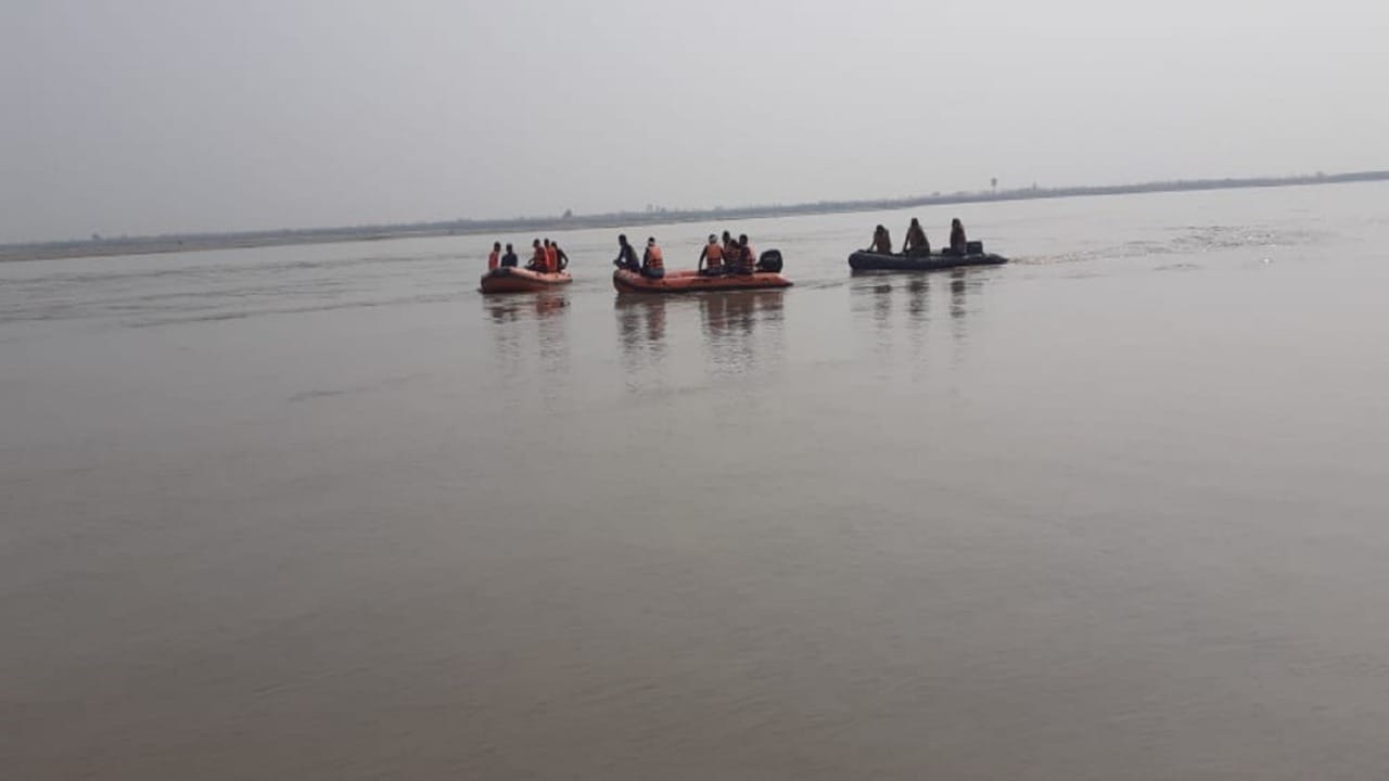 Meerut News: Eyewitness has told the full story of Hastinapur boat accident see photos