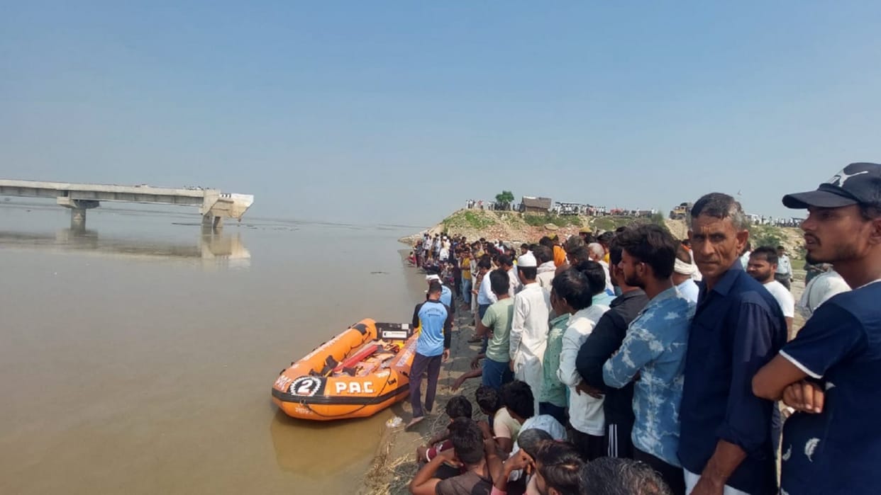 Meerut News: Eyewitness has told the full story of Hastinapur boat accident see photos