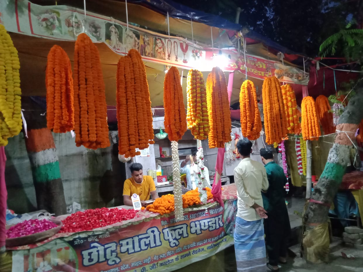 There will be a bumper sale on Pushya Nakshatra Yoga