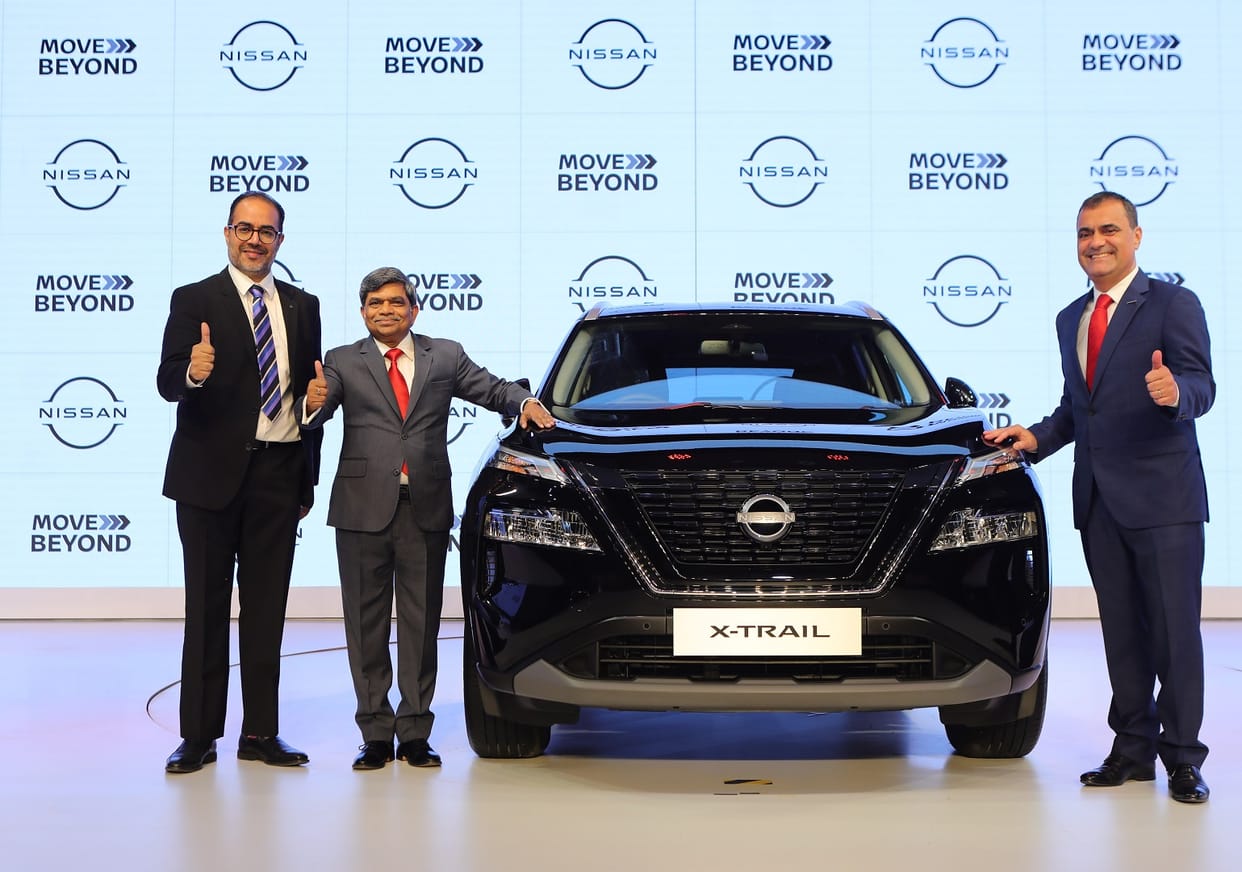 Nissan Unveils X Trail Hybrid SUV Qashqai Know Specification Price and Details Here in Hindi