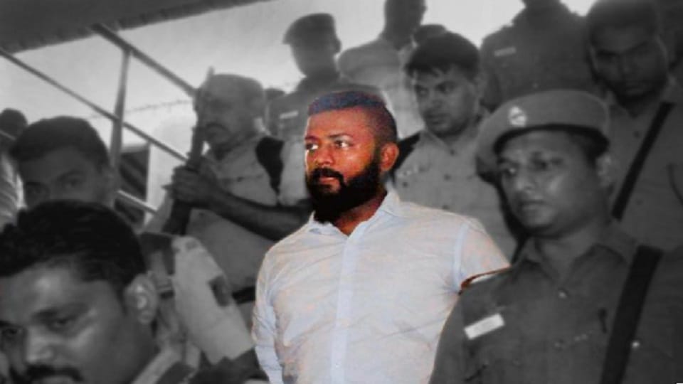 Sukesh Chandrashekhar wrote letter from mandoli jail wrote Jacqueline fernandez is innocent