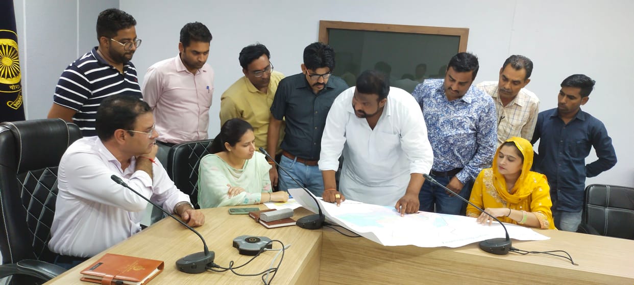 The outgoing councilors challenged the survey of the new wardbandi in the court, filed a petition
