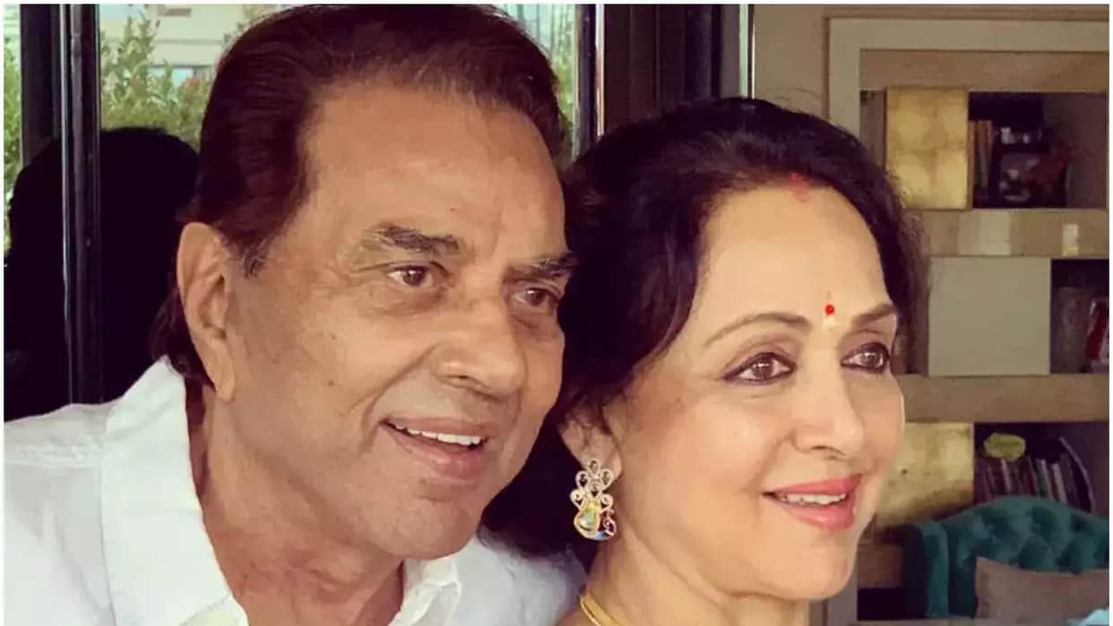 Dharmendra birthday his wife Hema Malini wished him by sharing photos on social media