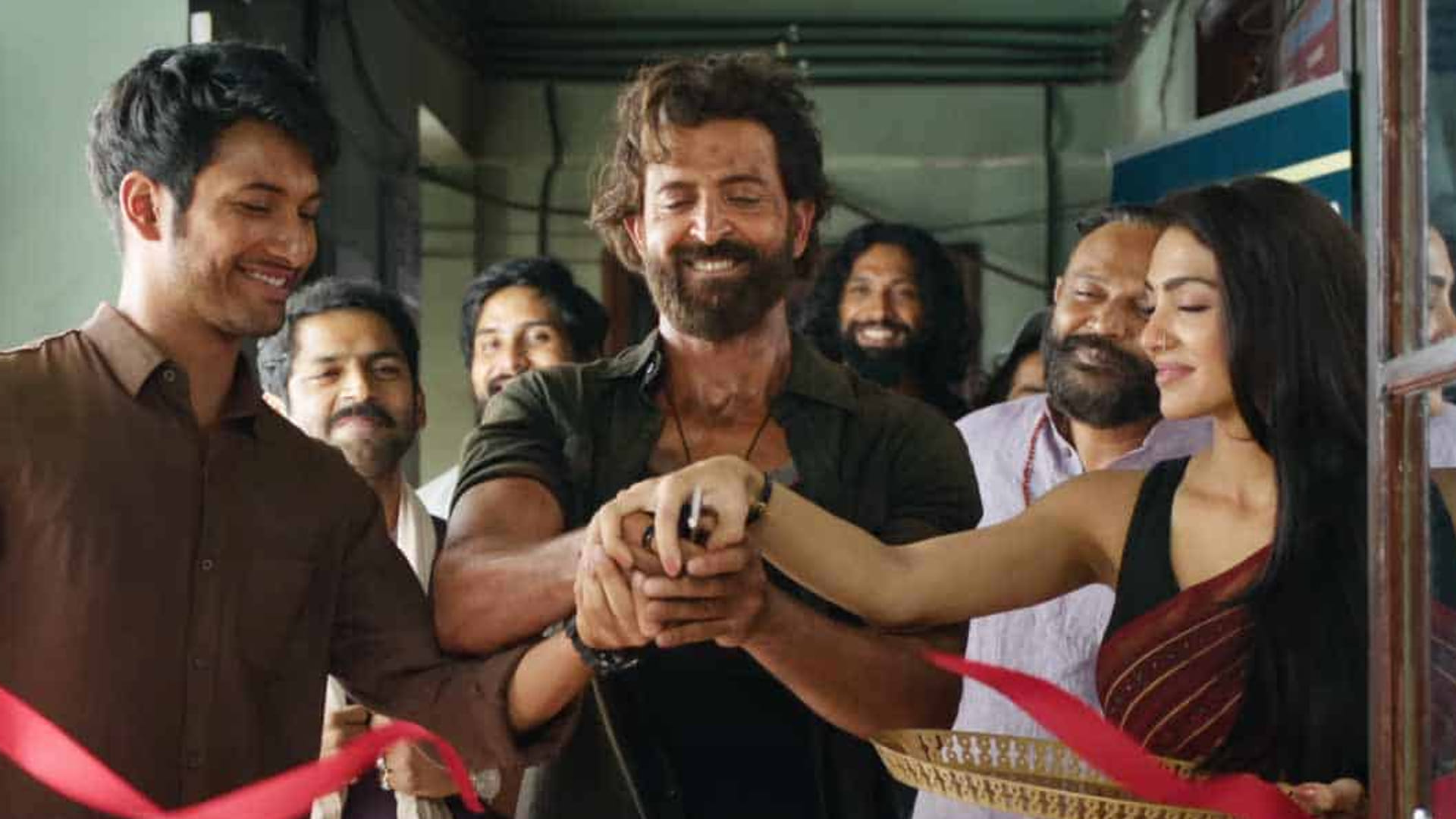 Vikram Vedha Box Office Collection Day 19 Saif Ali Khan Hrithik Roshan pushkar gayathri film