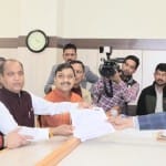 मुख्यमंत्री जयराम ने दाखिल किया नामांकन पत्र