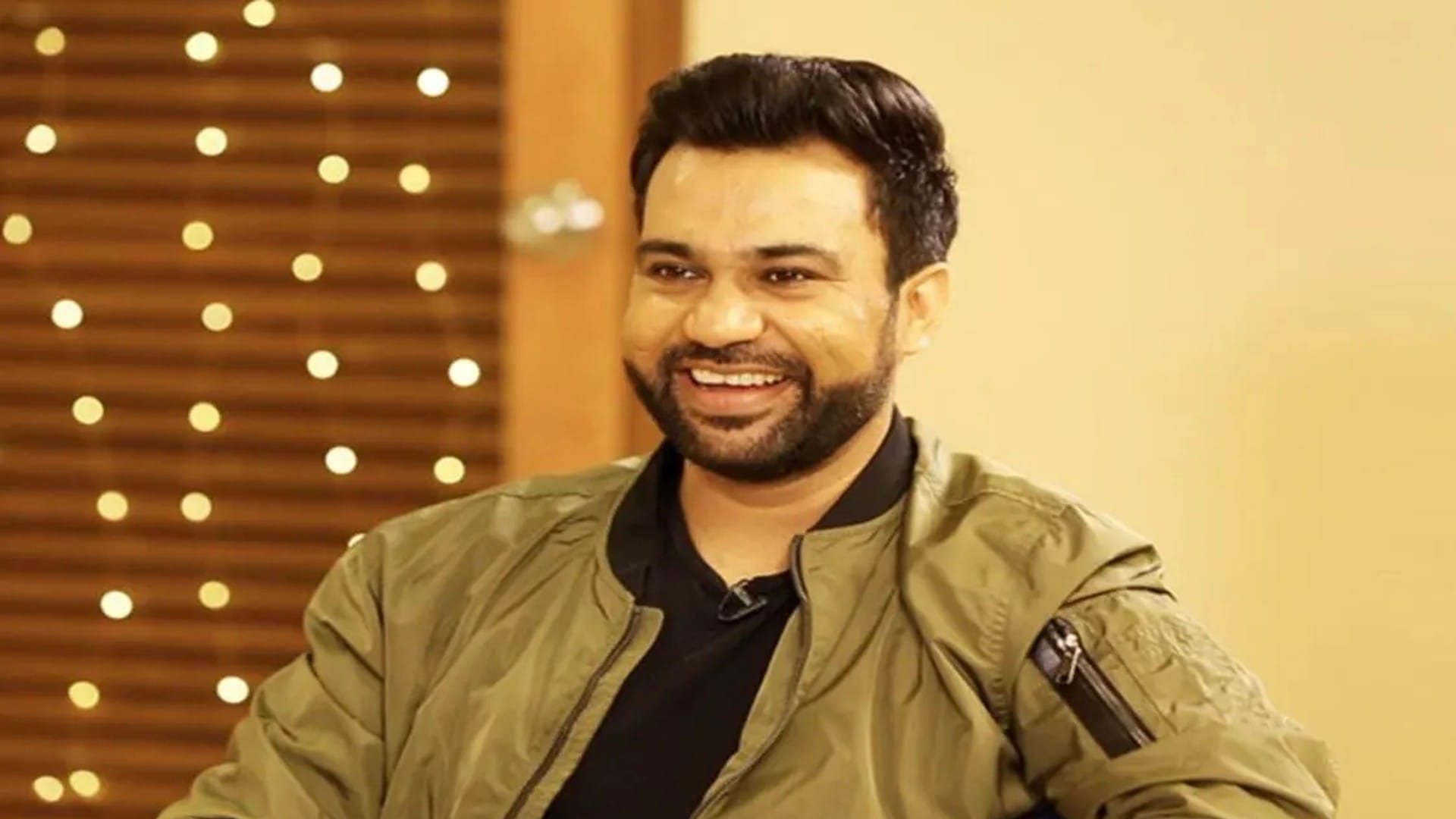 These Indian Directors Known for his Superhit Movies Rajkumar Hirani SS Rajamouli Ali Abbas Zafar