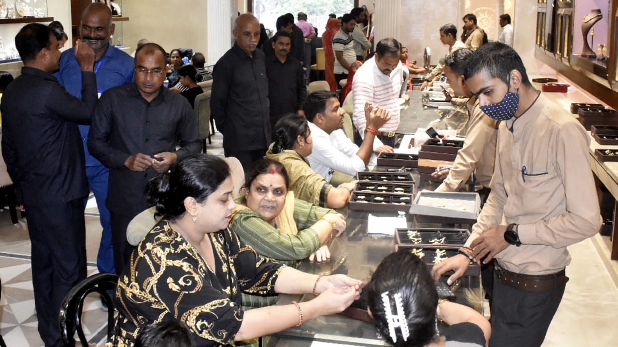 lot of shopping in Pushya Nakshatra process will continue till Deepawali 2022