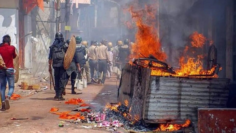 Khargone nuisance: 13 people ordered to pay compensation up to 2 lakhs