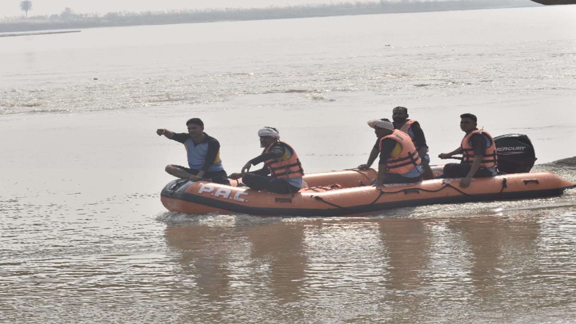 Harish-Satpal descended into the Ganges with a steamer to save drowning lives