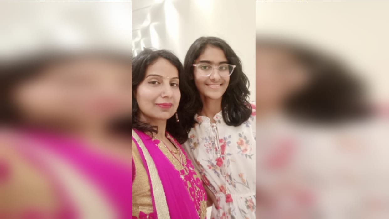 Poonam Chaudhary of Meerut has become the principal after getting success in the PCS examination