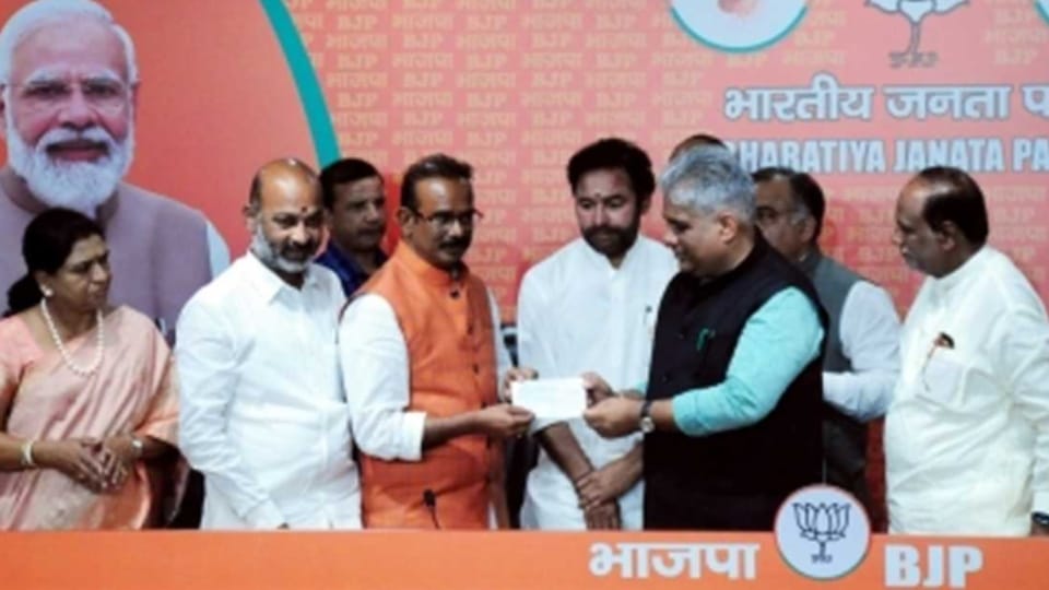 Former trs MP Boora Narsaiah Gour joined BJP