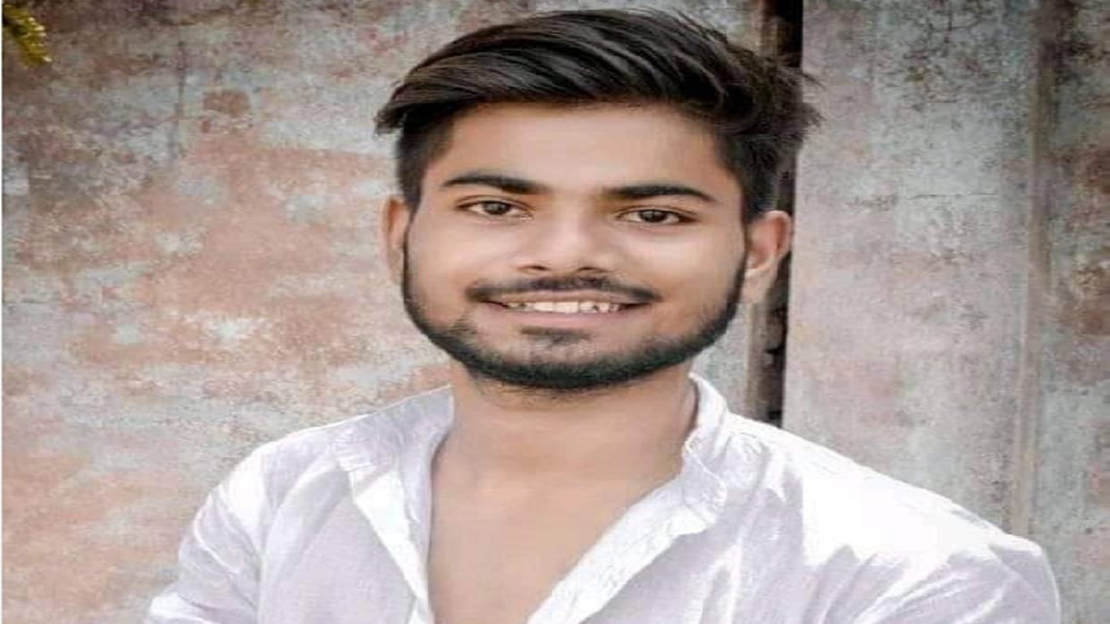 Sensational incident in Prayagraj BA student stabbed to death in restaurant
