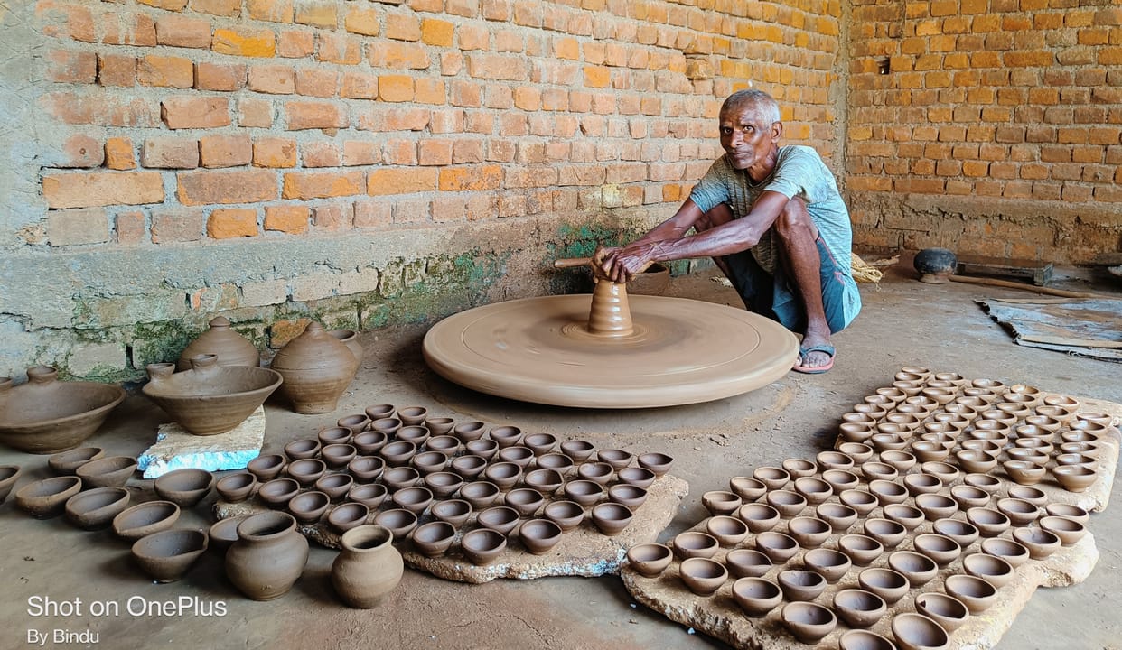 The potter's lamp of hope is taking shape on the wheel