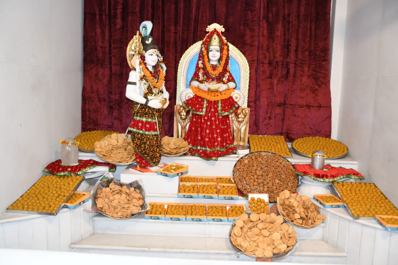 Govardhan Puja dwadash Jyotirlinga form of Annakut will decorated very first time in Kashi