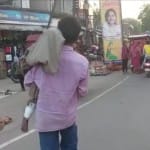 बच्ची के शव को कंधे में लिए भटकता मामा