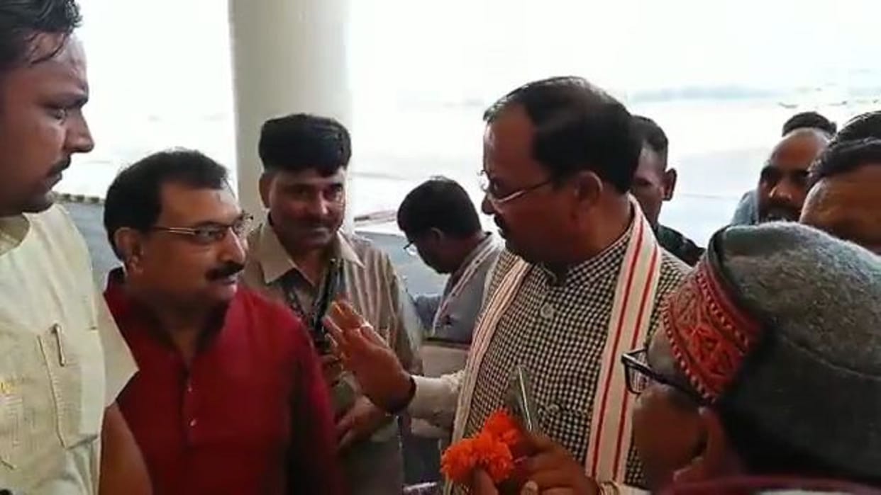 Kushinagar: BJP Workers' argument with MLA, Deputy CM Keshav Maurya gave advice