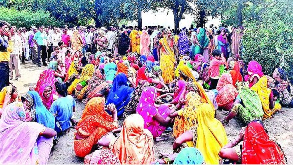 Three children died after being buried in mud Before Diwali in etah