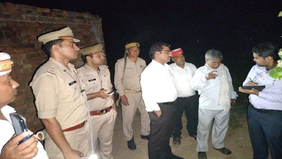 Firecrackers Being Made In The Fields By Putting Lives In Danger In Agra