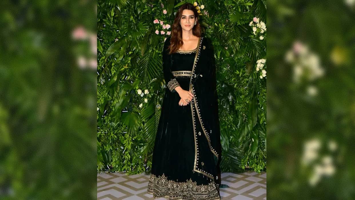 Kriti Sanon hosts Diwali party Varun Dhawan joins Ananya Panday Nusrat and other Diwali celebrations see pics