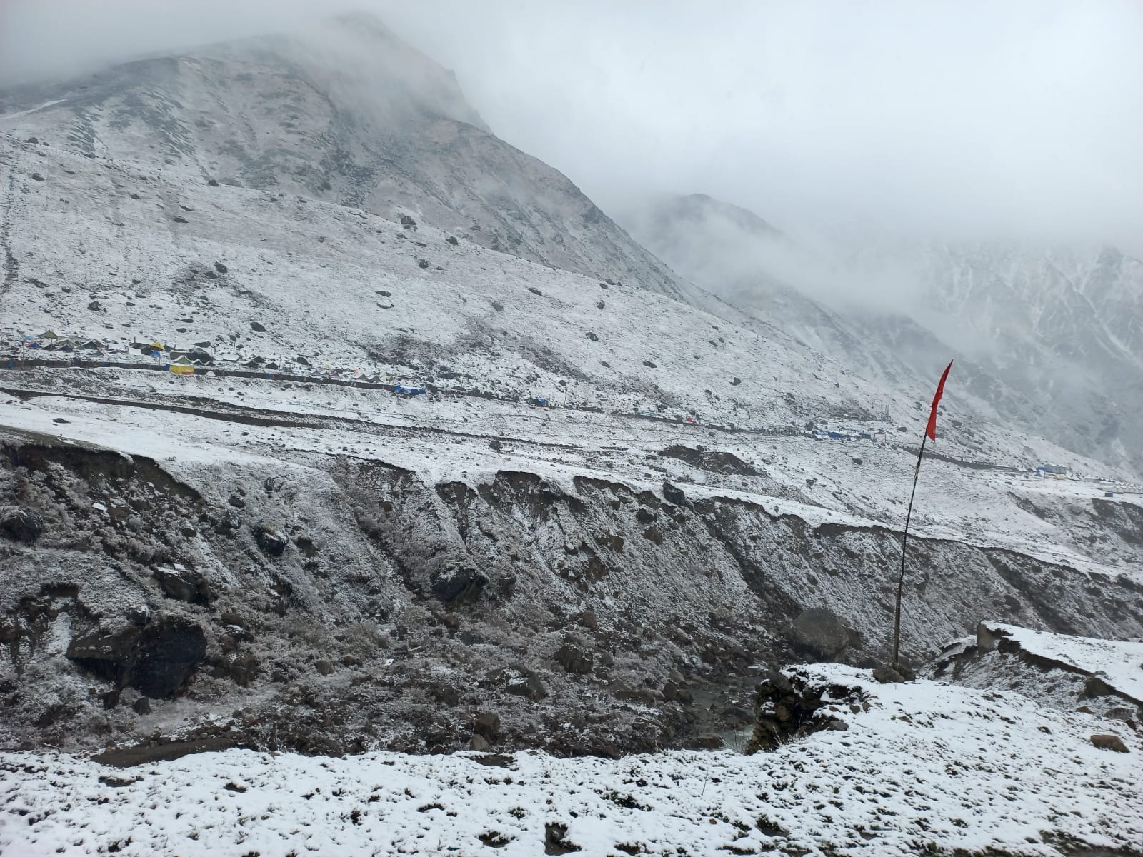 Uttarakhand weather News: Snowfall in kedarnath before pm narendra modi visit