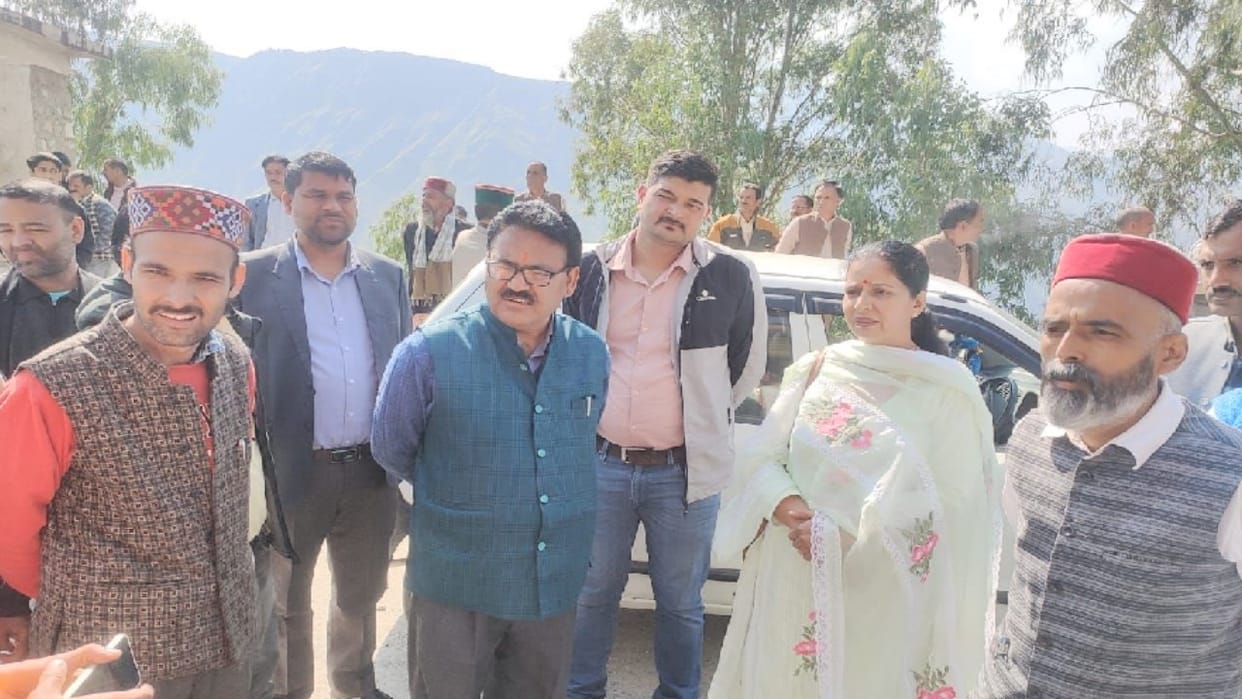 himachal election 2022, Kishori Lal's show of strength, announced to contest as an independent, resigned from