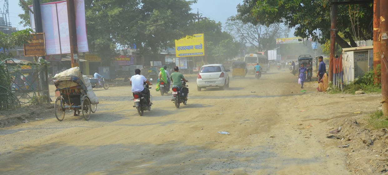 Drought water from the road, now dust becomes a problem