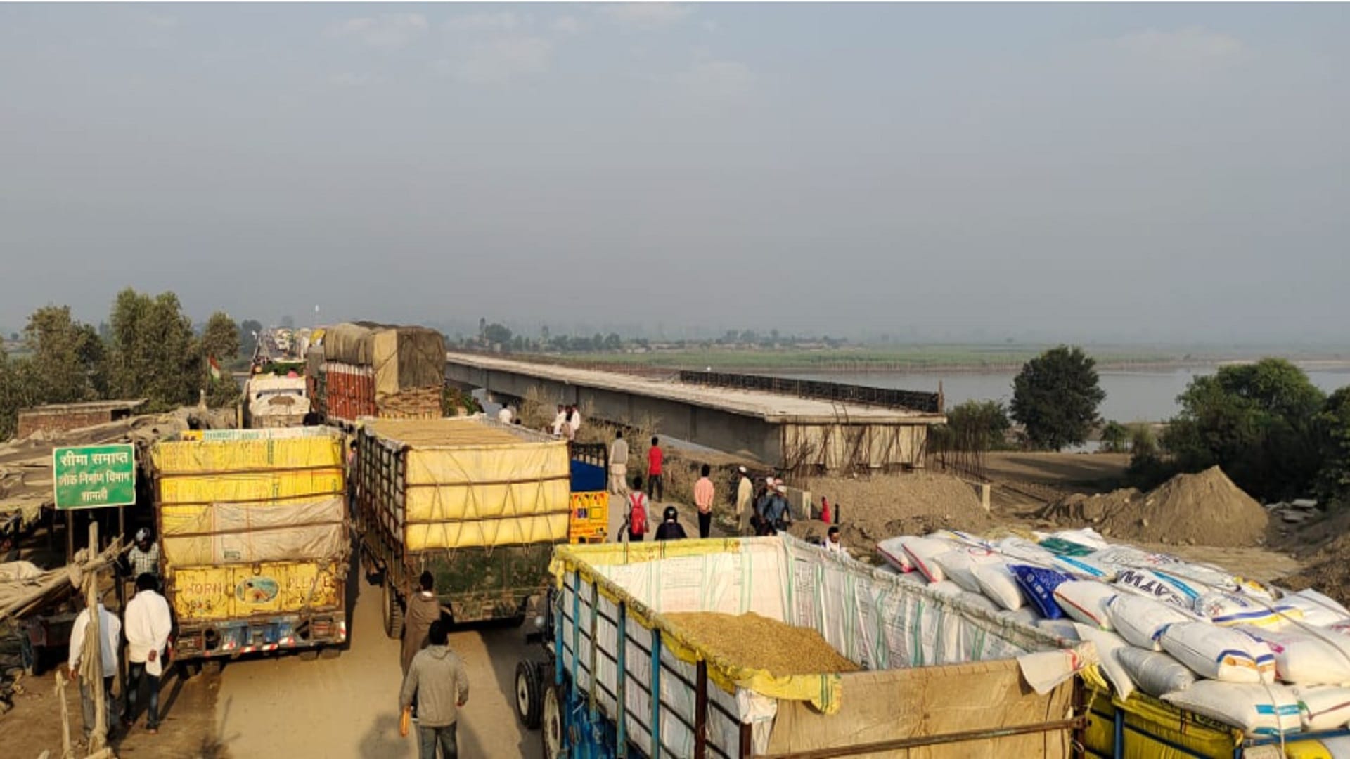 Shamli news: UP farmers beaten by police on Haryana border, see photos