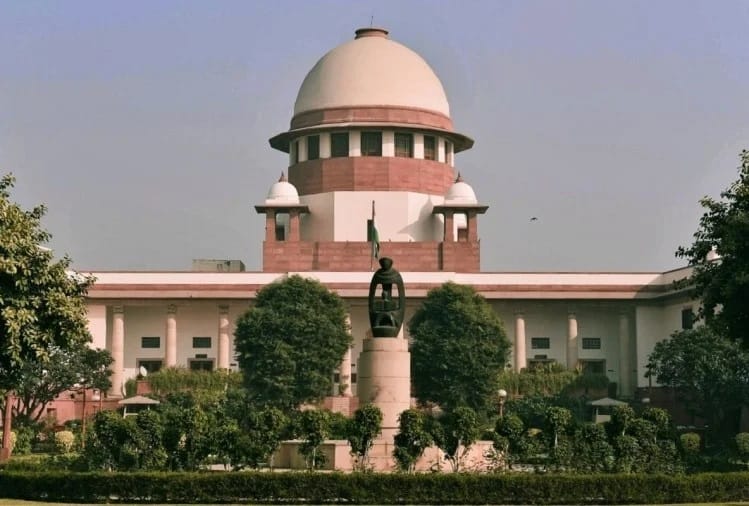 Maharashtra PG Medical Admissions Supreme Court upholds 20 percent quota for serving officers in Maharashtra