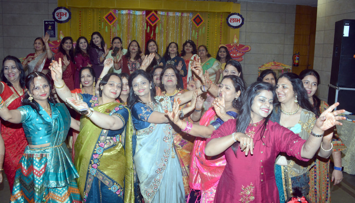 Shweta President of Shri Agarwal Women's Wing, Geetika became General Secretary