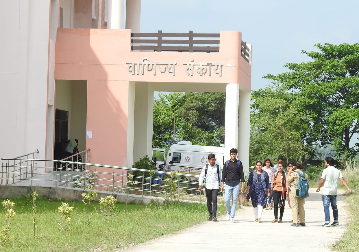collages fail in feeding practicals marks