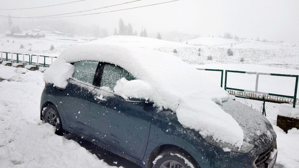 Snowfall in high areas kashmir clouds rain in plains winter before Diwali